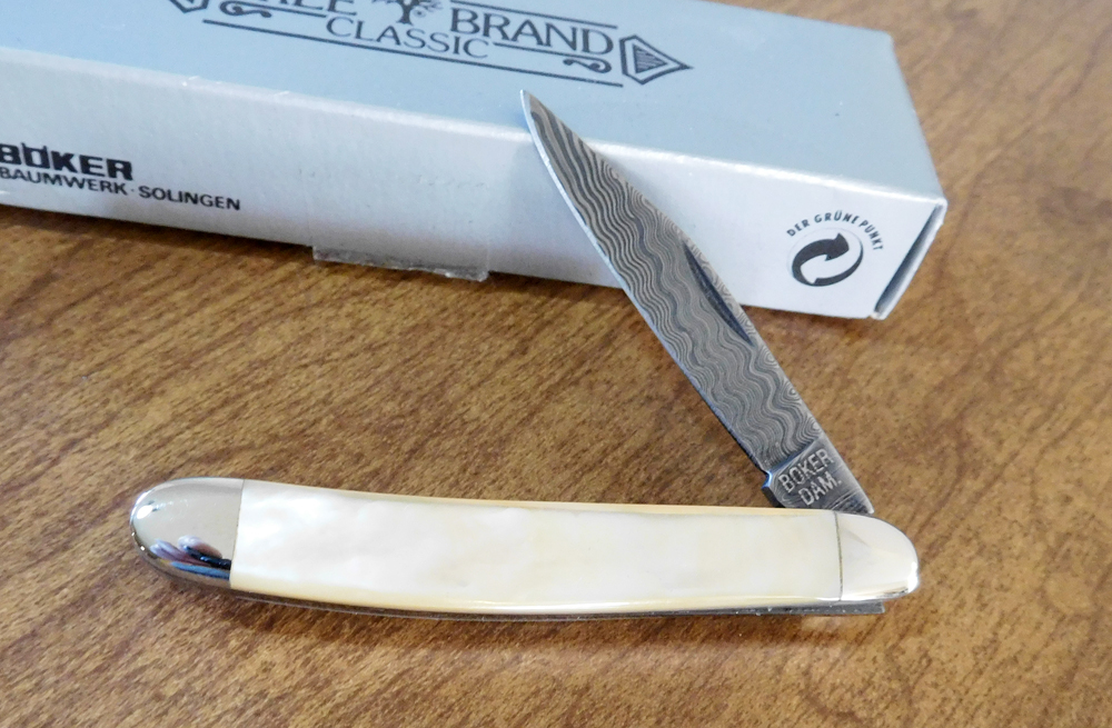 BOKER FOLDING KNIVES